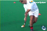 Recieving the ball from te right on the moveVideo TechniquesHockey Drills Coaching